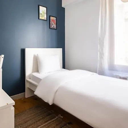 Exquisite Flat With Central Location In Nisantasi * Стамбул